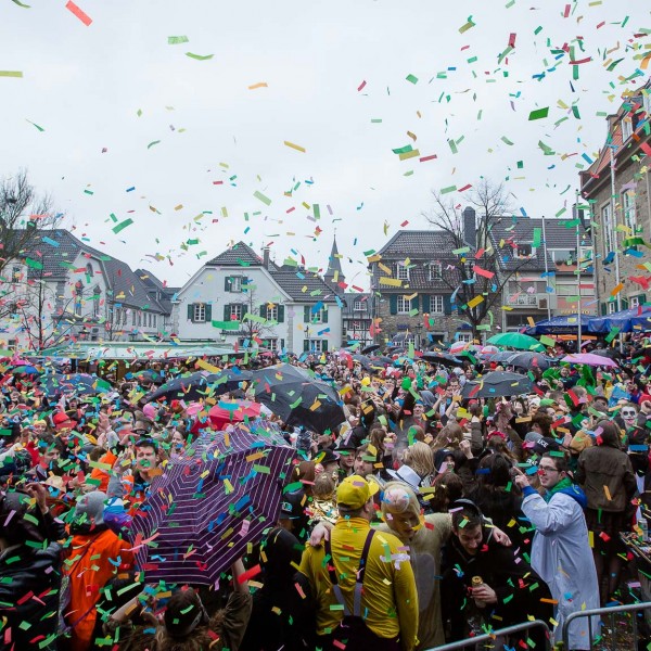 maik-grabosch-altweiber-marktplatz-ratingen-jugendrat-14