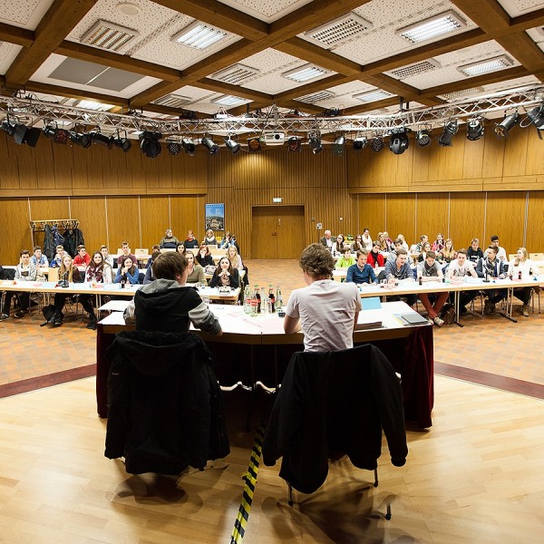 maik-grabosch-jugendrat-ratingen-sitzung-2013-1