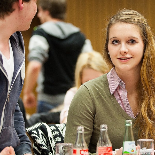 maik-grabosch-jugendrat-ratingen-sitzung-2013-5