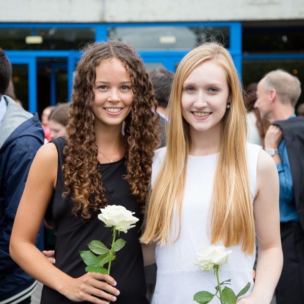 maik-grabosch-creations-abiball-fotograf-ratingen-carl-friedrich-weizsaecker-gymnasium-reportage-zeugnisuebergabe-3