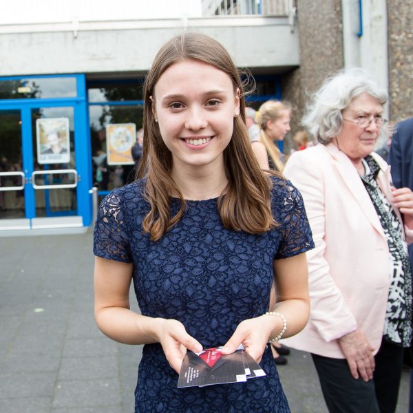 maik-grabosch-creations-abiball-fotograf-ratingen-carl-friedrich-weizsaecker-gymnasium-reportage-zeugnisuebergabe-4